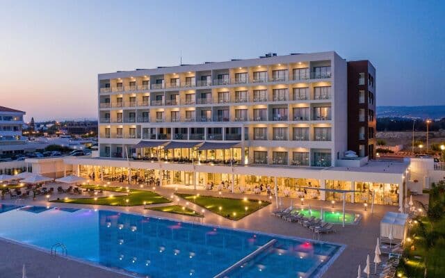 Book a stay at Ivi Mare by Louis Hotels in Պաֆոս · Կիպրոս